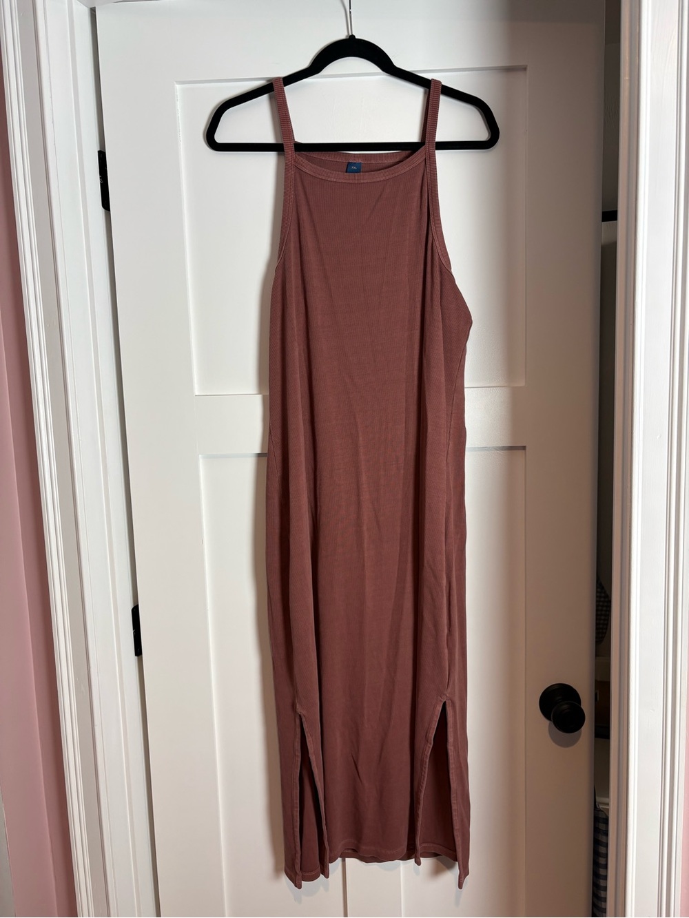 Old Navy Sleeveless Maxi Dress in Dusty Rose